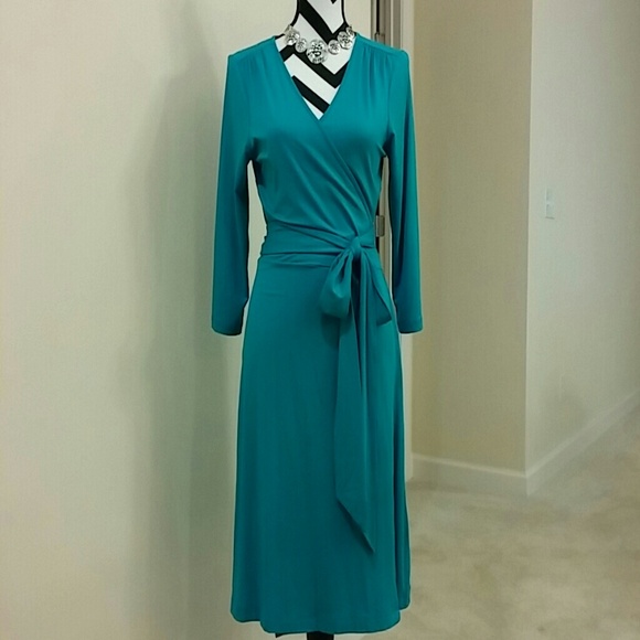 Banana Republic Dresses & Skirts - 💝Banana Republic wrap dress