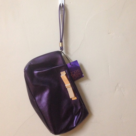 Victoria's Secret travel bag.
