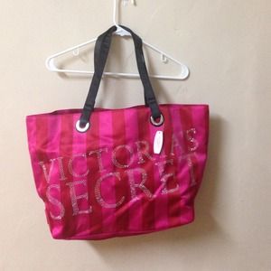 V.S HAND BAG