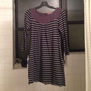 Velvet (brand) dress with pockets!