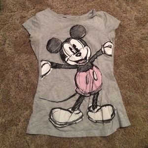 Cute Mickey Mouse top!