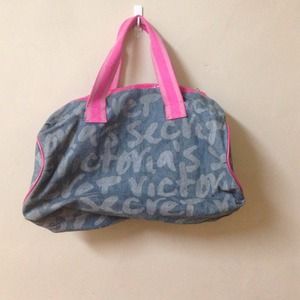 V.S small duffle bag