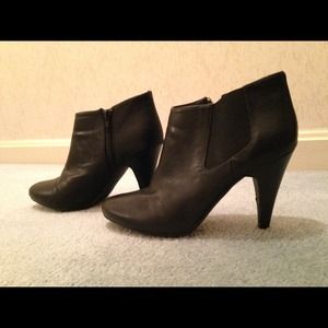 Black ankle boot