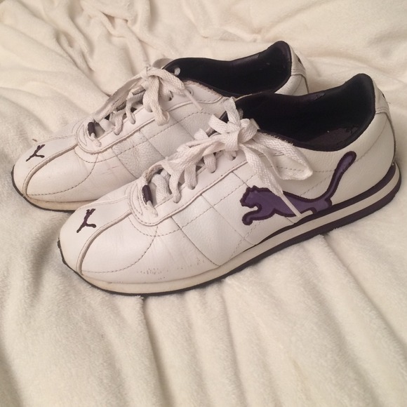 Puma purple and white tennis shoes