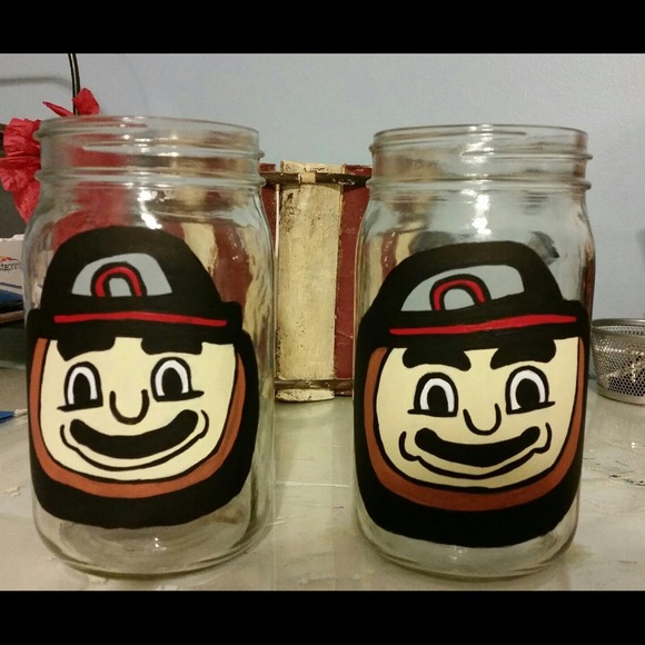 Vineyard Vines Accessories - Hand drawn and painted mason jars