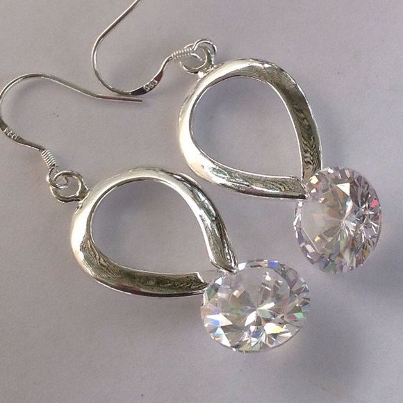 Jewelry - 925 Silver & Crystal Earrings