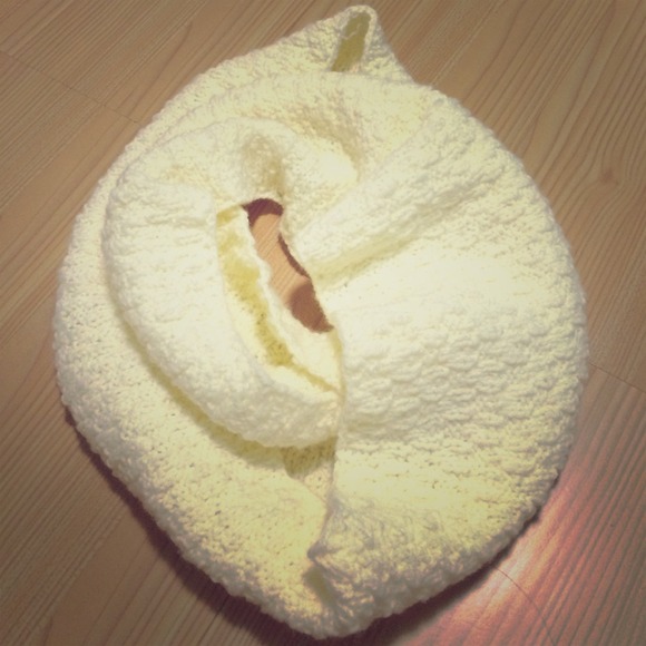 infinity circle knit scarf
