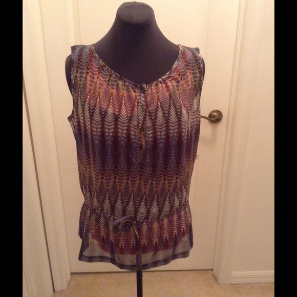 💥SOLD!!💥Multicolored tank