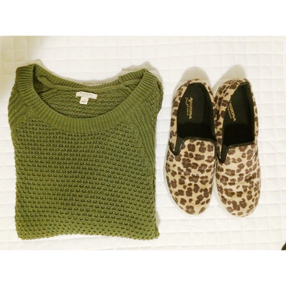 Apt. 9 Sweaters - Army green pullover 🎀