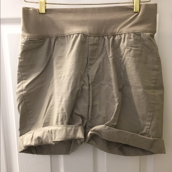 GAP MATERNITY SHORTS