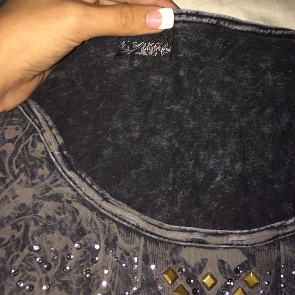 Day trip cute top! - Picture 2 of 2