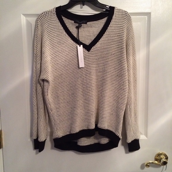 Sanctuary clothing sweater