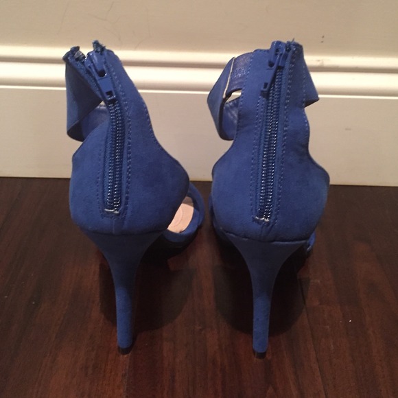 Signature Cobalt Blue Heels - Picture 3 of 4