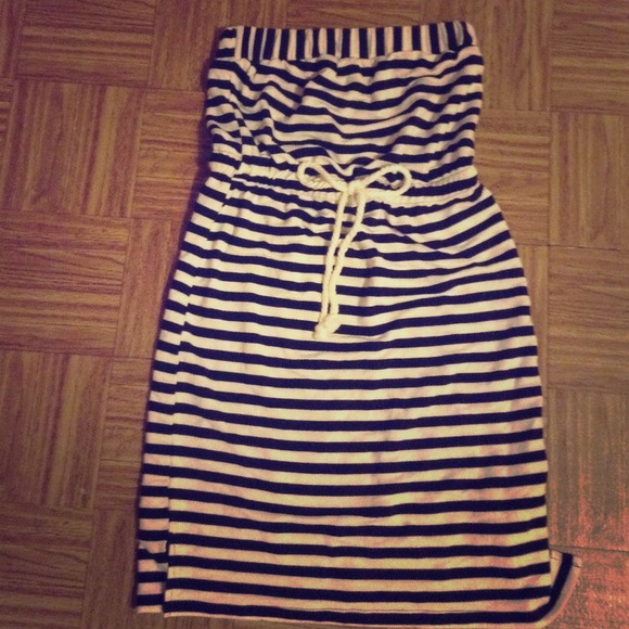 Dakini xs sleeveless dress