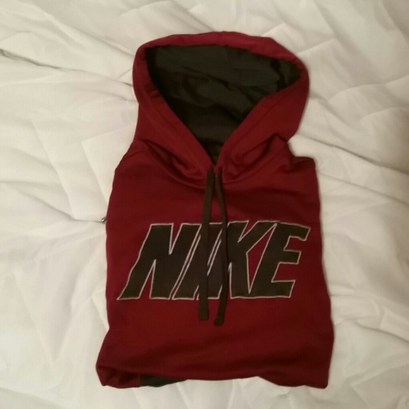 Maroon and grey Nike hoodie(price negotiable)