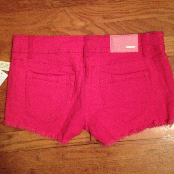 🚫SOLD🚫Hot Pink Shorts - Picture 2 of 3