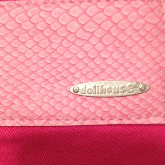 🚫SOLD🚫Hot Pink Shorts - Picture 3 of 3