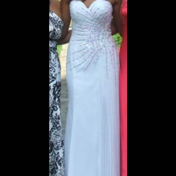 BEADED WHITE PROM DRESS