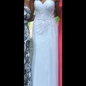 BEADED WHITE PROM DRESS
