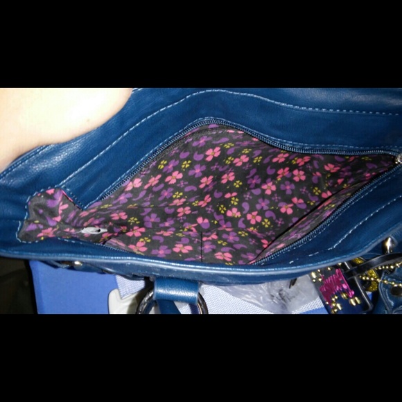 Betsy johnson handbag - Picture 2 of 2