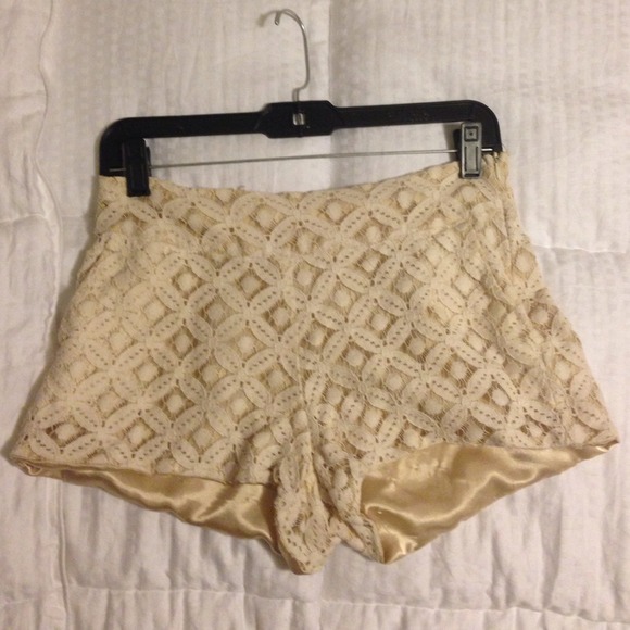 Lux apothetique crochet shorts