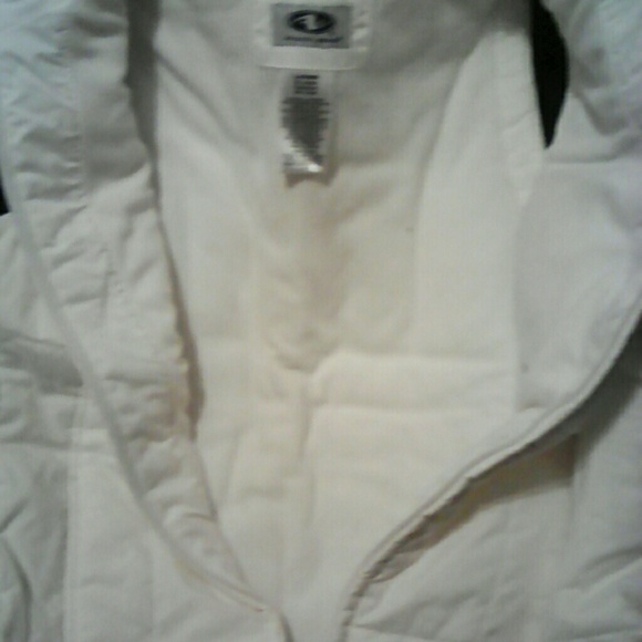 Vest - Picture 3 of 4