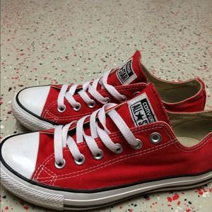 Chuck Taylor Converse