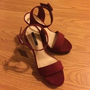 Dark Red High Heels 💋