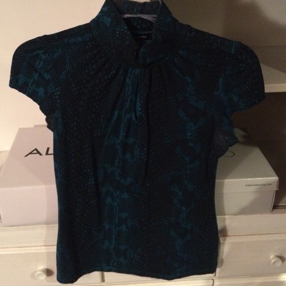 Express shirt