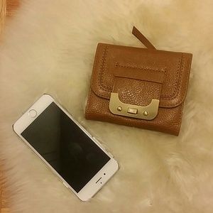 Dvf tan leather wallet