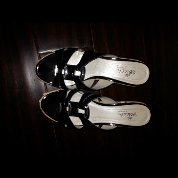 Black wedges- sold