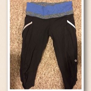 Lulu lemon crop workout pants!