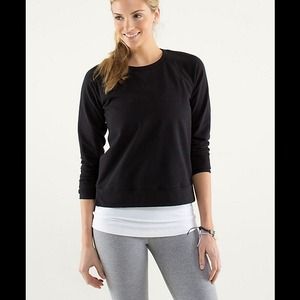 NWT lululemon voyage pullover, size 6