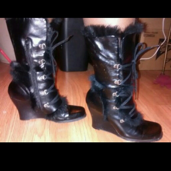 🔖SOLD🔖Bakers Black Wedge Heel, Faux Fur Boots