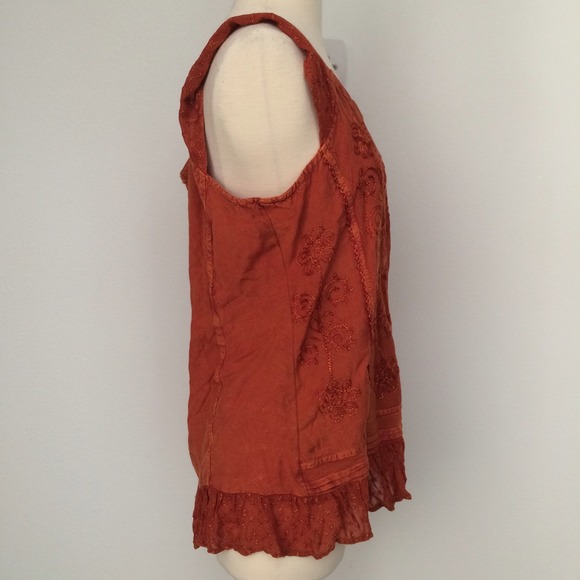 ❎SOLD❎Gorgeous rust top - Picture 3 of 4