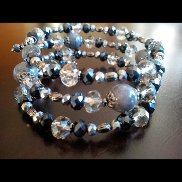 💞Charcoal Grey inspired colors! Wrap Bracelet. - Picture 2 of 4