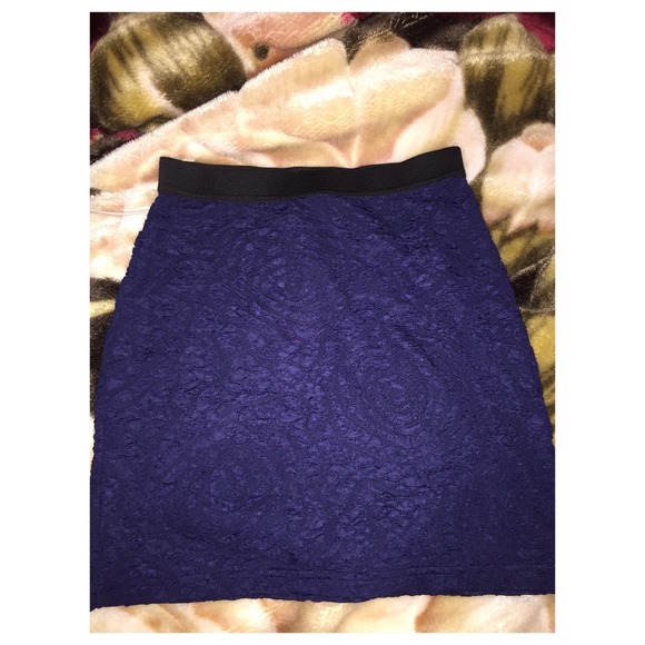 NWOT floral print skirt