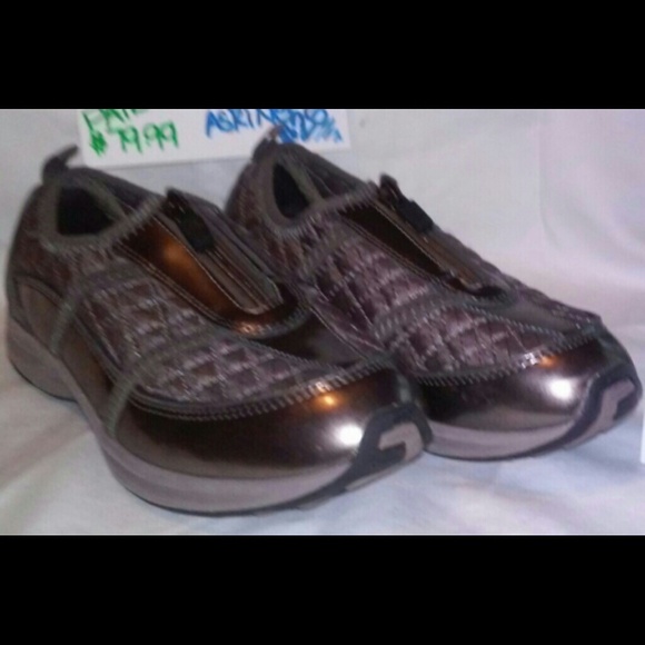 Easy Spirit size 6