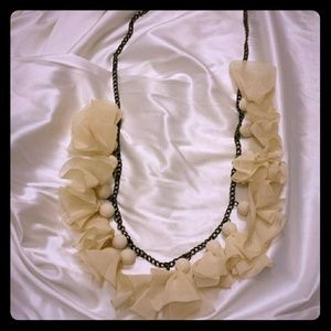 Vanilla necklace