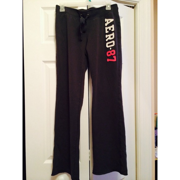 Grey Aeropostale pants size medium