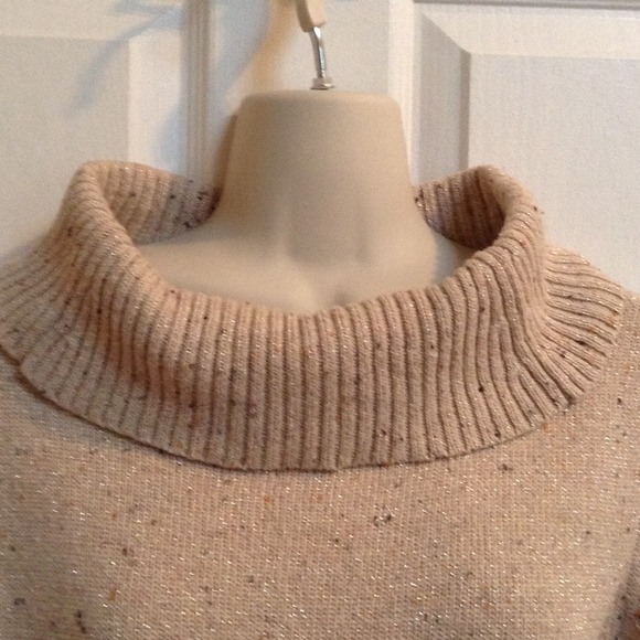 Sweater - Picture 2 of 3