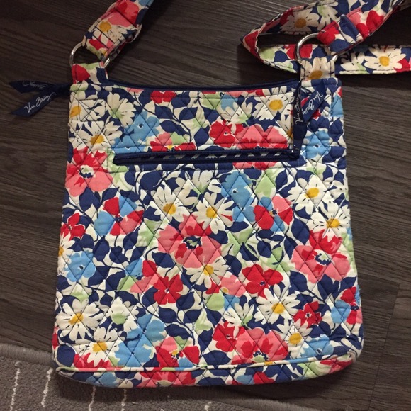 Floral Vera Bradley Crossbody - Picture 2 of 3