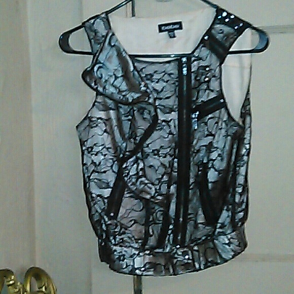 ?? - Picture 1 of 2