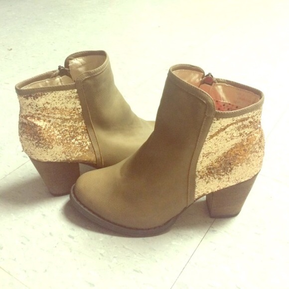 Cute booties