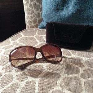Tom Ford brown Jennifer