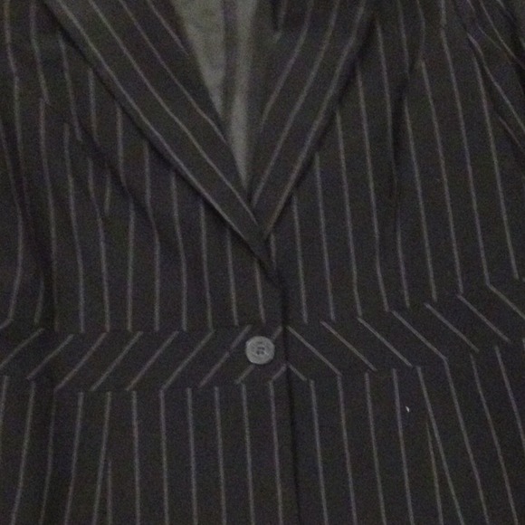 Blazer - Picture 2 of 3