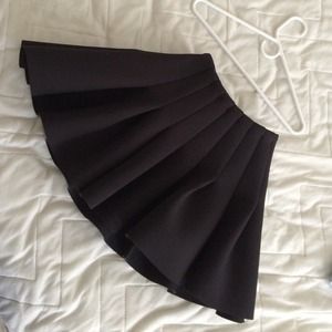 H&M mini skirt with structured pleats