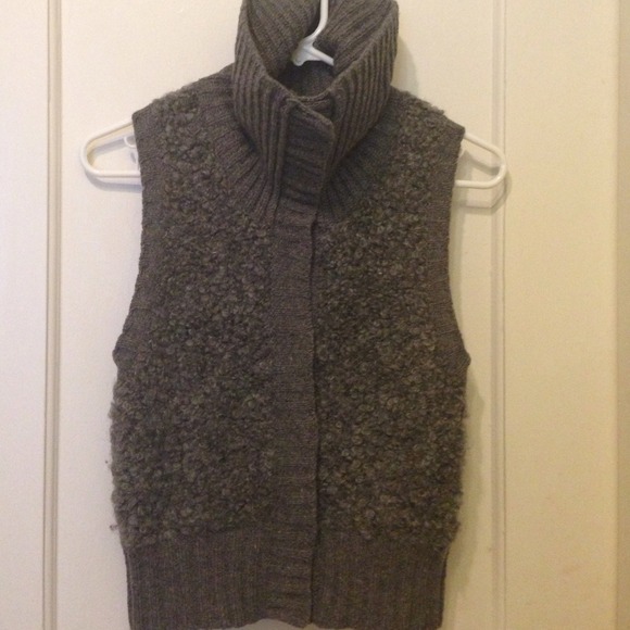 Cozy H&M wool sweater vest in gray - Picture 4 of 4