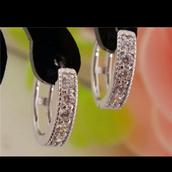 Jewelry - Toddler earrings