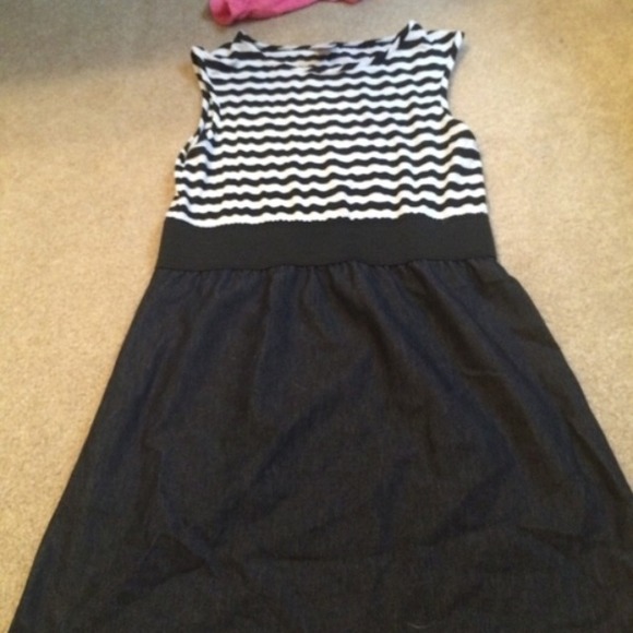 Casual boutique Sunday dress 👗